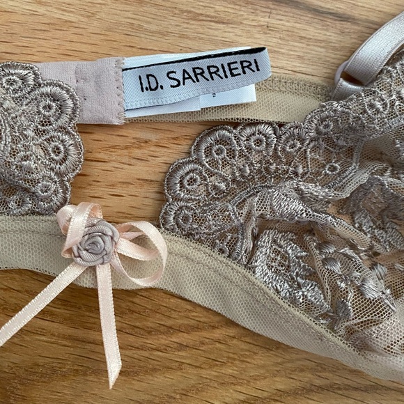 Gorgeous ID Sarrieri Designer Lace Bralette - Picture 4 of 16